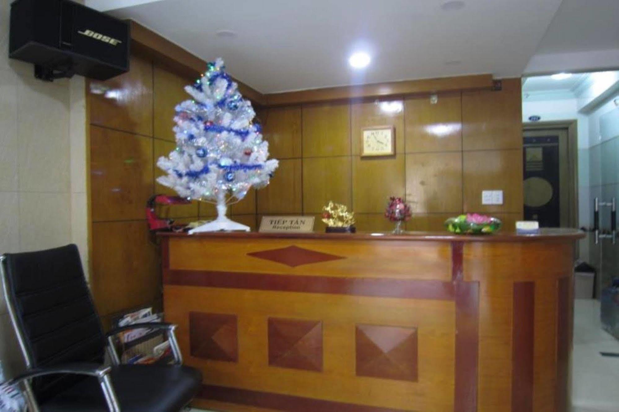 Quy Thanh Hotel Хошимін Екстер'єр фото